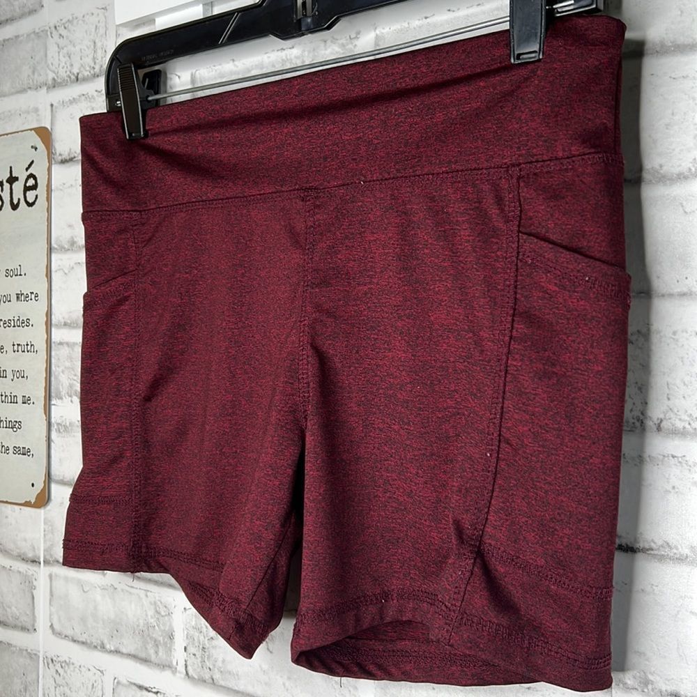 Take A Walk Yoga Biker Workout Shorts with Pockets Size Medium Maroon